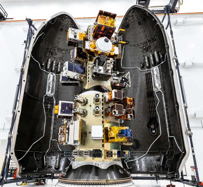 Transporter-18 SmallSats Encapsulation - NASA